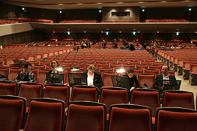 真剣なまなざし21