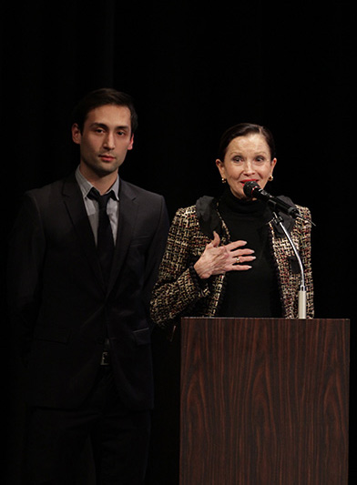 真剣なまなざし33