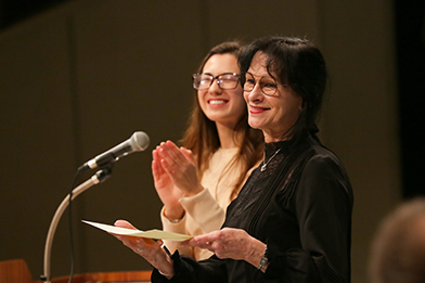 真剣なまなざし