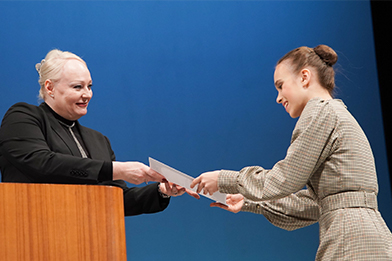 真剣なまなざし