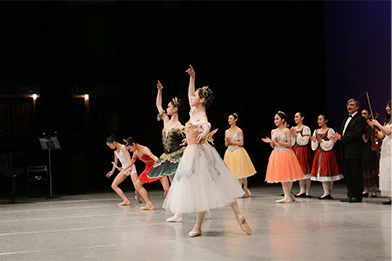 真剣なまなざし