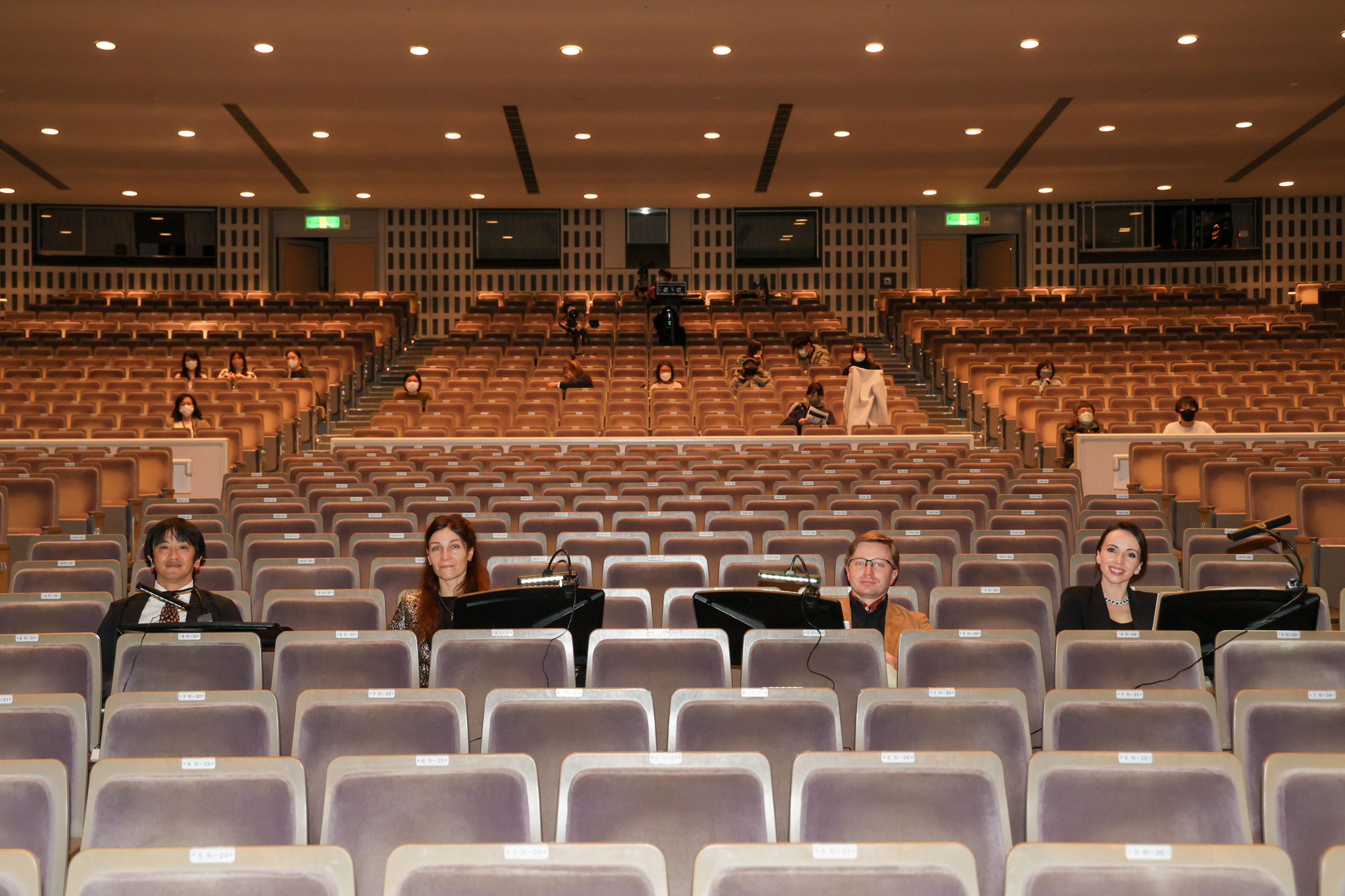 真剣なまなざし