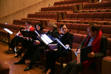 真剣なまなざし16